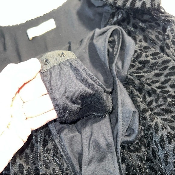 Ramy Brook Regina Velvet Animal Print Bodysuit Shoulder Pads V Neck $275 S - Picture 6 of 13